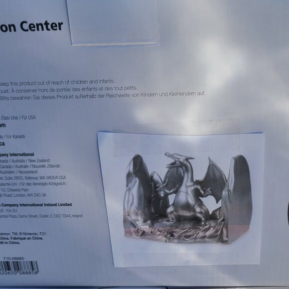 Charizard Kanto Final Evolution Bookend - Picture 3 of 3